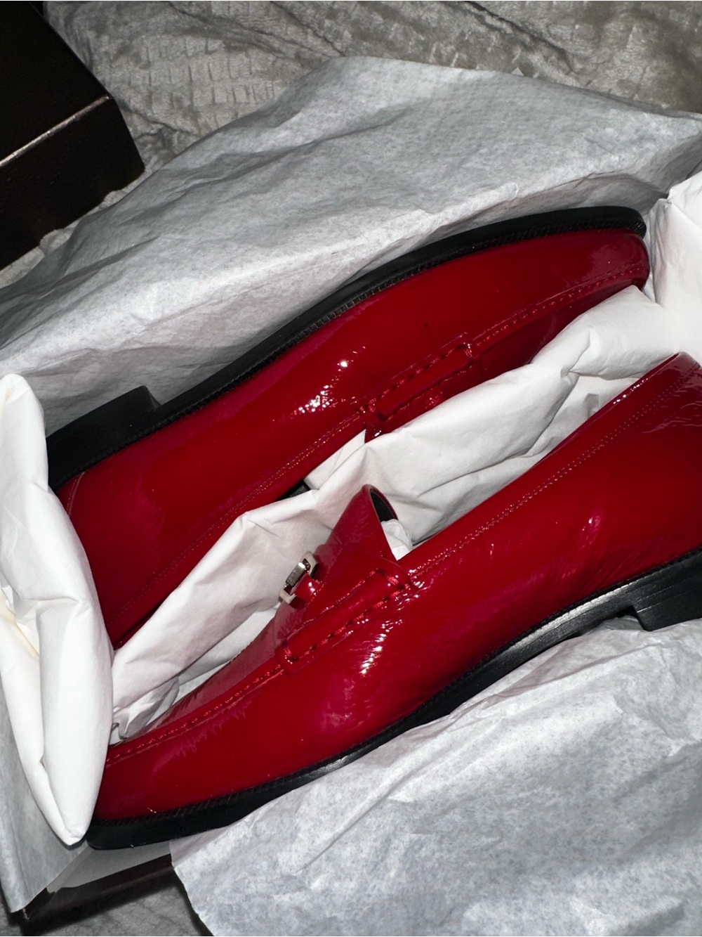 Gucci Red Patent Leather Women’s Horsebit Loafers - Picture 4 of 6